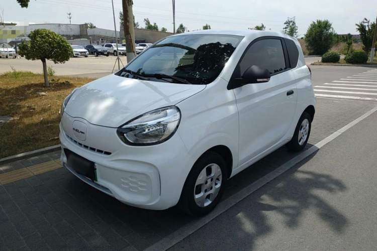 Used Roewe Clever 2021 302 km New Four-Seater Super-Efficient Version