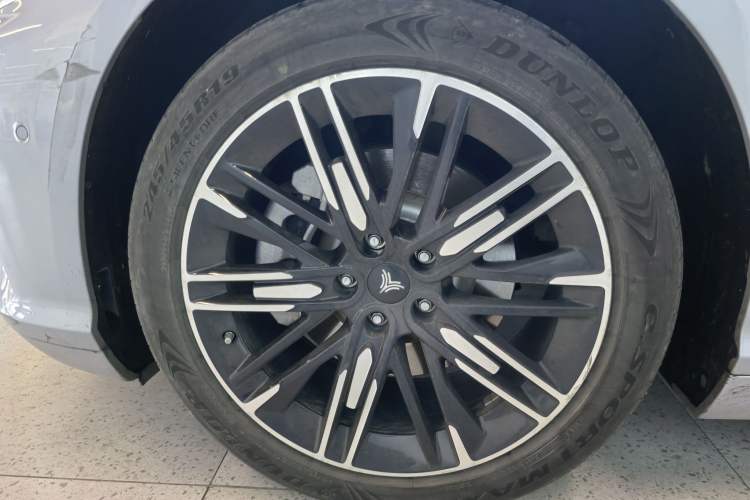 Used NETA S 2023 All-Electric 520 km Range Rear-Drive Version