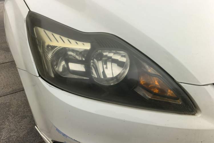 Used Ford Focus 2013 Hatchback Classic 1.8L Automatic Fashion Edition