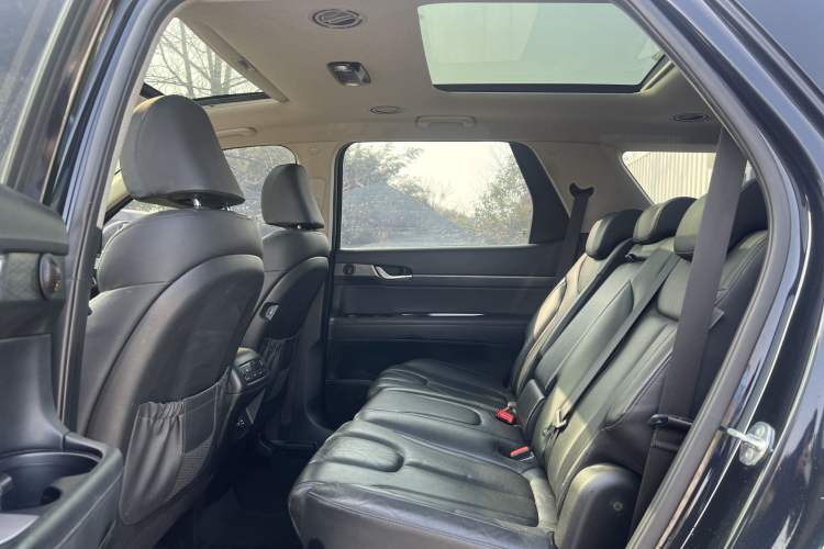 Used Hyundai Palisade 2021 3.5L Automatic 4x4 GLS
