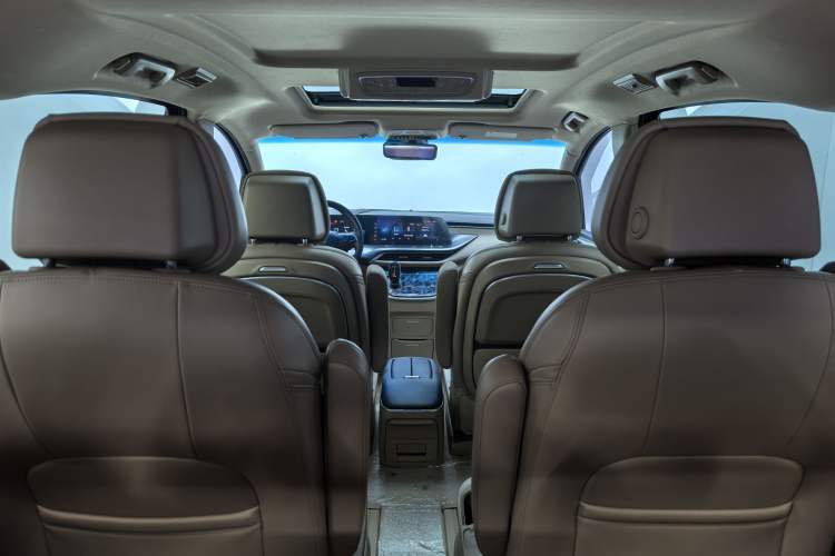 Used Buick GL8 2020 ES Land Cruiser 653T Luxury Edition