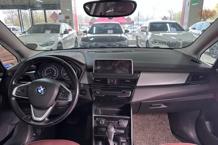 Used BMW 2 Series Gran Tourer 2015 218i Leading Model Interior 5