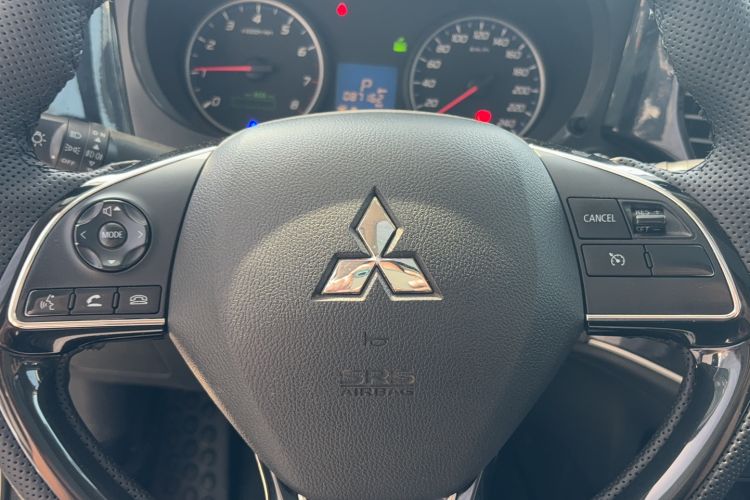 Used Mitsubishi Outlander 2017 2.0L Two-Wheel Drive Glory Edition 5 Seats