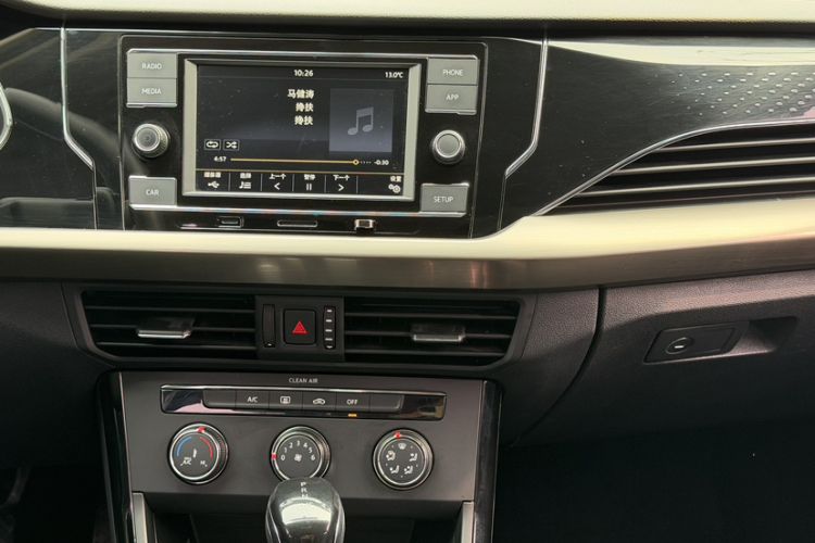 Used Volkswagen Passat 2019 280TSI Business Edition China VI Interior 8