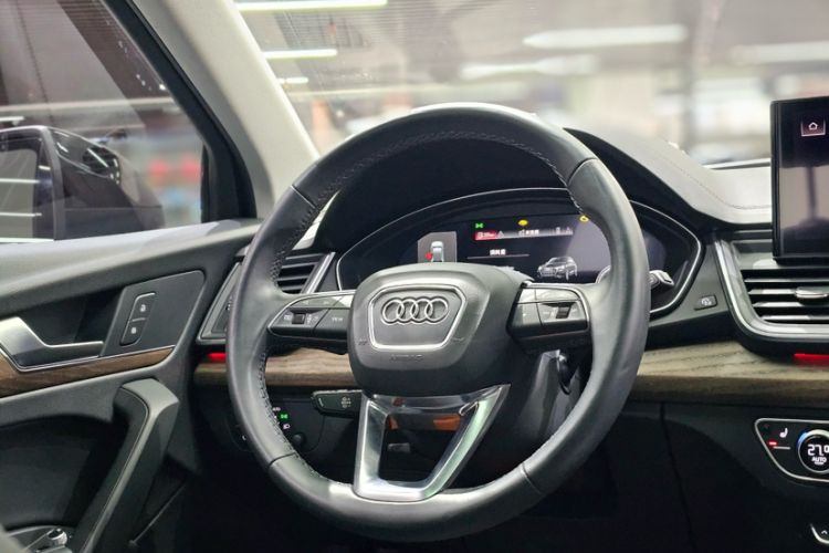 Used Audi Q5L 2022 40T Luxury Elegant Model
