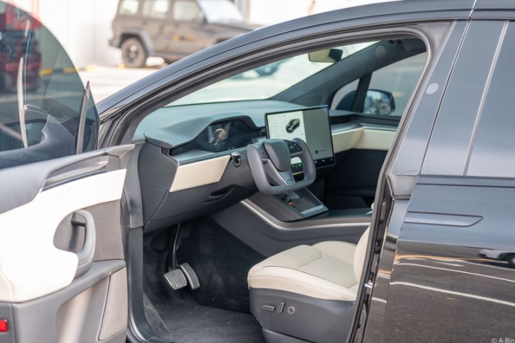 Used Tesla Model X 2023 Three-Motor All-Wheel-Drive Plaid Version