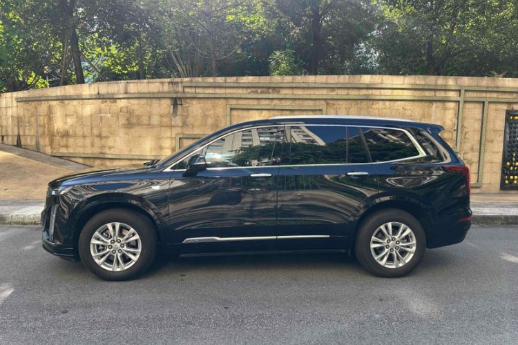 Used Cadillac XT6 2022 2.0T Six-Seater Four-Wheel-Drive Luxury Version