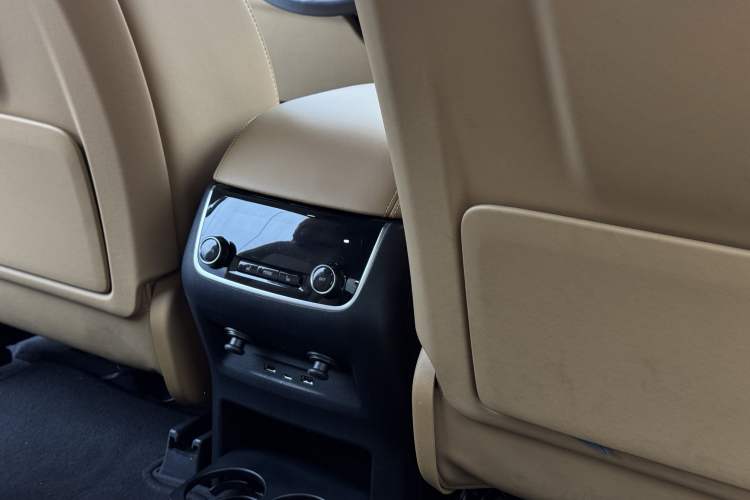Used Li Auto ONE 2021 Extended-Range 6-Seater Version Interior 7