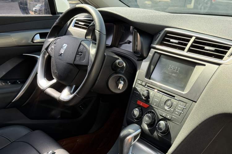 Used DS 5LS 2015 1.6T Style Edition THP160