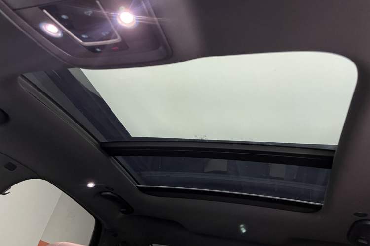 Used BYD Han 2024 EV Glory Edition 506KM Front-Wheel-Drive Premium Model