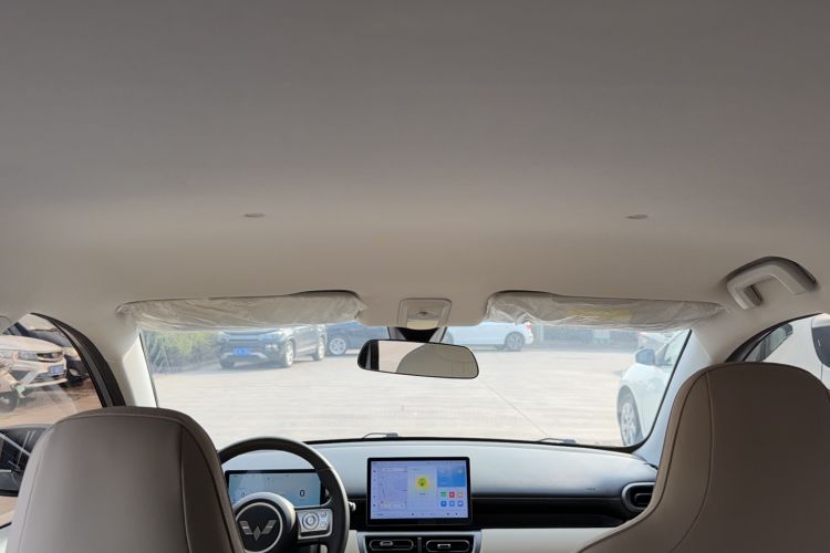 Used Wuling Bingo PLUS 2024 330 km Range Five-Seater Version
