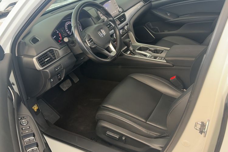 Used Honda Accord 2018 260TURBO Elite Edition China VI Interior 2