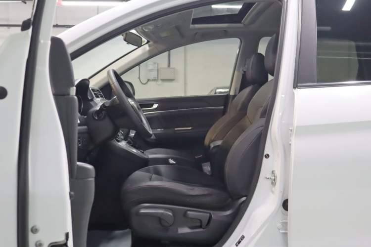 Used Haval M6 2019 1.5T DCT Two-Wheel Drive Value Edition China VI Standard
