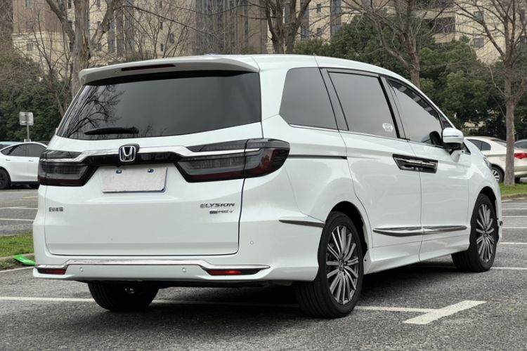 Used Honda Elysion 2022 2.0L eHEV Luxury Edition