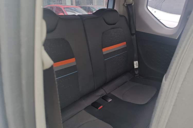 Used Wuling Hongguang MINIEV 2022 Easy Version Lithium Iron Phosphate