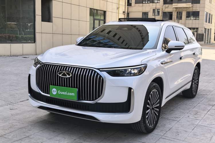 Used Chery Tiggo 9 2025 2.0T Dual-Clutch Two-Wheel Drive Luxury Edition 5 Seats