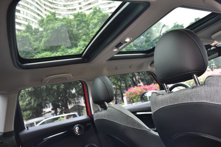 Used MINI MINI 2019 1.5T COOPER Classic Edition Five-Door Version
