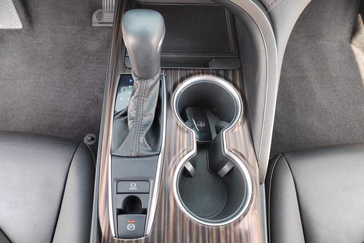 Used Toyota Camry 2019 2.0G Luxury Edition China VI Standard
