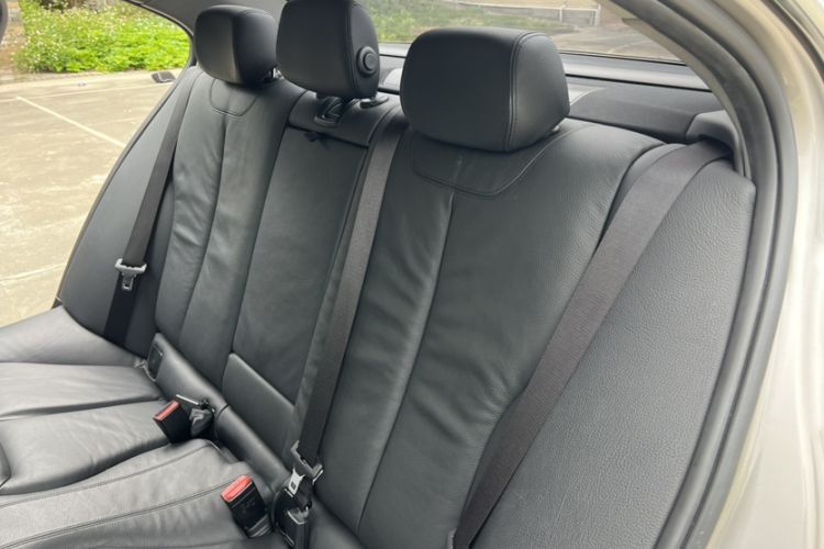 Used BMW 3 Series 2015 328Li Fashion Model
