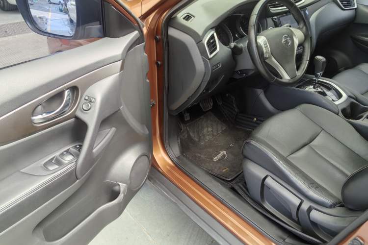 Used Nissan X-Trail 2014 2.0L CVT Comfort Edition 2WD Exterior 8