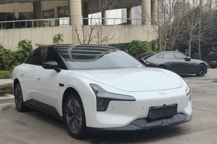 Used XPeng MONA M03 2024 620 with Ultra-Long Range
