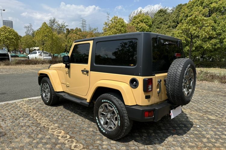 Used Jeep Wrangler 2013 3.6L Sahara two-door model
