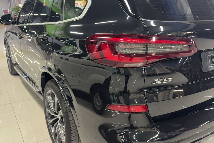 Used BMW X5 2022 Restyled xDrive 30Li Luxury Version M Sport Package