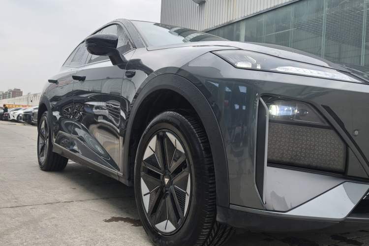 Used Deepal S07 2025 520Max Huawei Qiankun Intelligent Driving ADS SE Pure-Electric Version Exterior 10