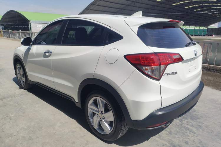 Used Honda Vezel 2020 220 TURBO CVT Elite Edition Exterior 3