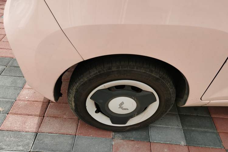 Used Wuling Hongguang MINIEV 2021 Macaron Premium Model – Lithium Iron Phosphate