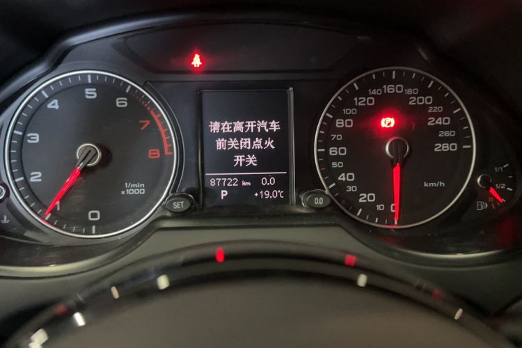 Used Audi Q5 2018 Collector's Edition 40 TFSI Ambition Model
