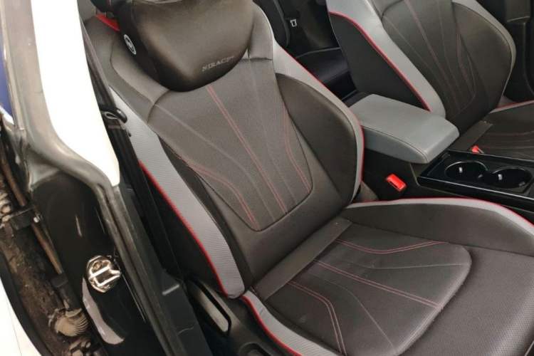 Used Volkswagen Lamando 2024 Lavida L 280TSI DSG Cool & Spicy Edition
