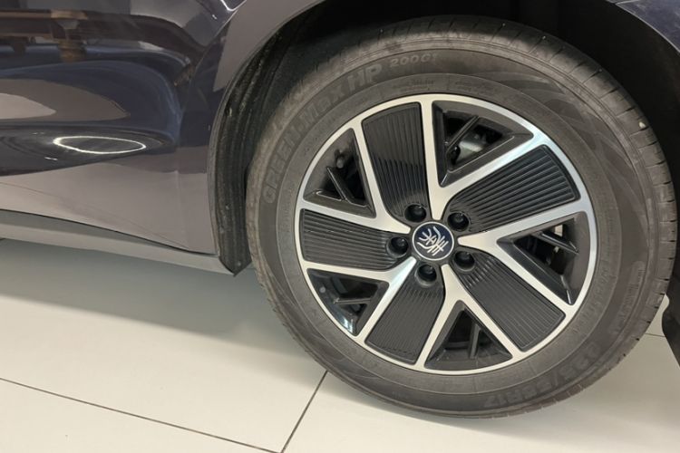 Used BYD Qin L 2024 DM-i 80KM Beyond Model Exterior 8