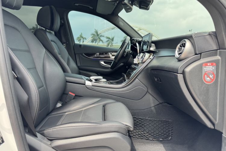 Used Mercedes-Benz GLC 2017 GLC 260 4MATIC Luxury Model
