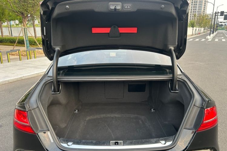 Used Audi A8 2016 A8L 45 TFSI quattro Comfort model
