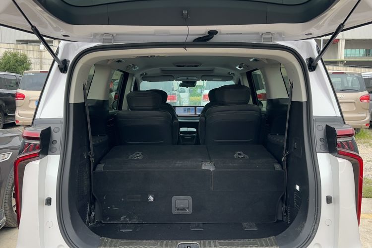 Used SAIC MAXUS G90 2022 2.0T Starry Seven-Seater