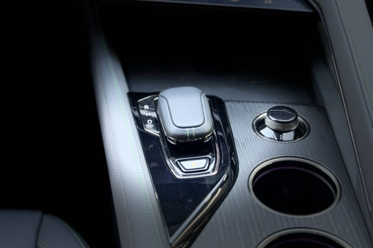 Used Zeekr 001 2023 WE Edition 86 kWh Interior 8