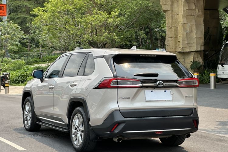 Used Toyota Wildlander 2022 2.0L CVT Two-Wheel Drive Luxury Edition
