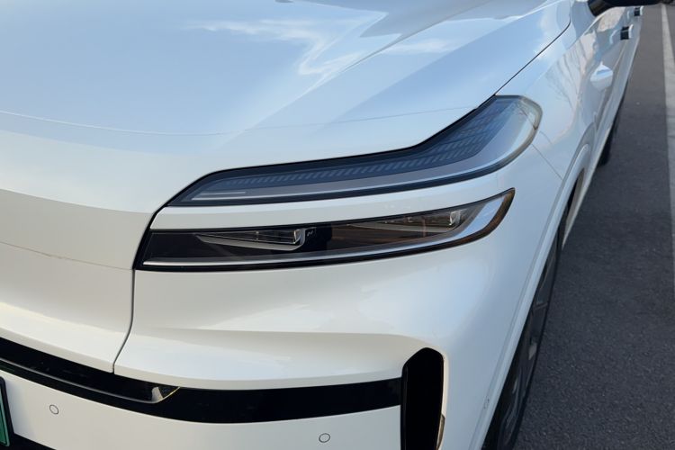 Used ONVO Luxeed L90 2025 Model—Max Six-Seater Version