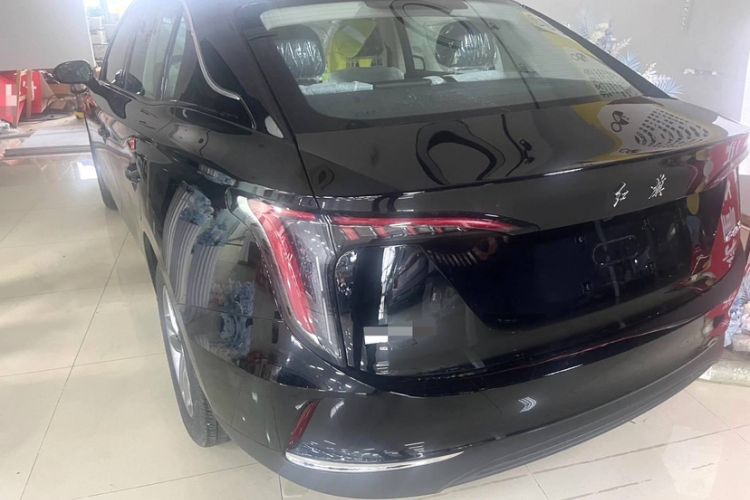 Used Hongqi E-QM5 2025 500km Range Commuter Version
