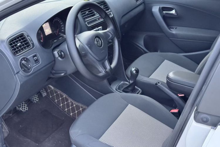 Used Volkswagen Polo 2016 1.4L Manual Fashion Model
