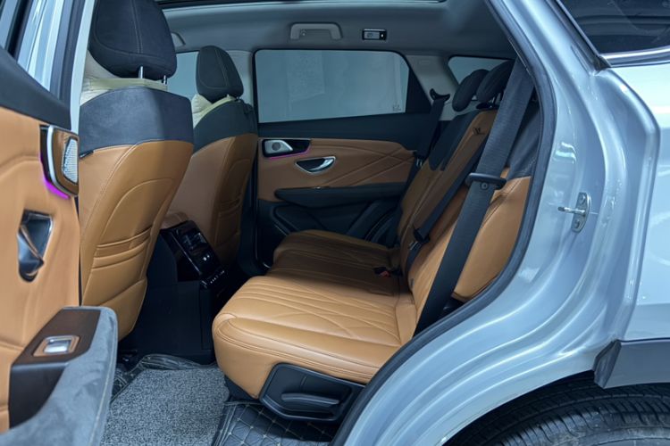 Used JETOUR Shanhai Shanhai L7 2024 1.5T 120km ULTRA 7-Seater
