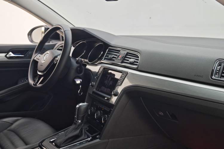 Used Volkswagen Lamando 2018 280TSI DSG Comfort Edition
