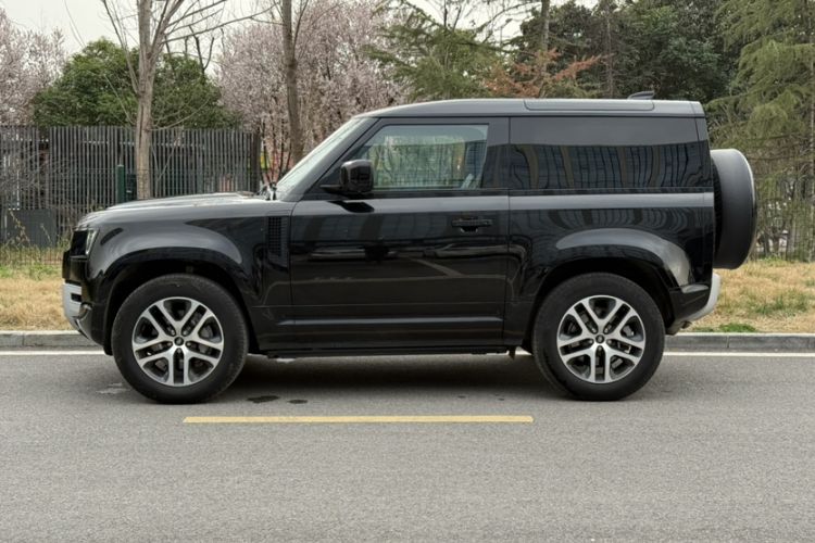 Used Land Rover Defender 2023 Facelift 90 3.0T P400 XS Exterior 2