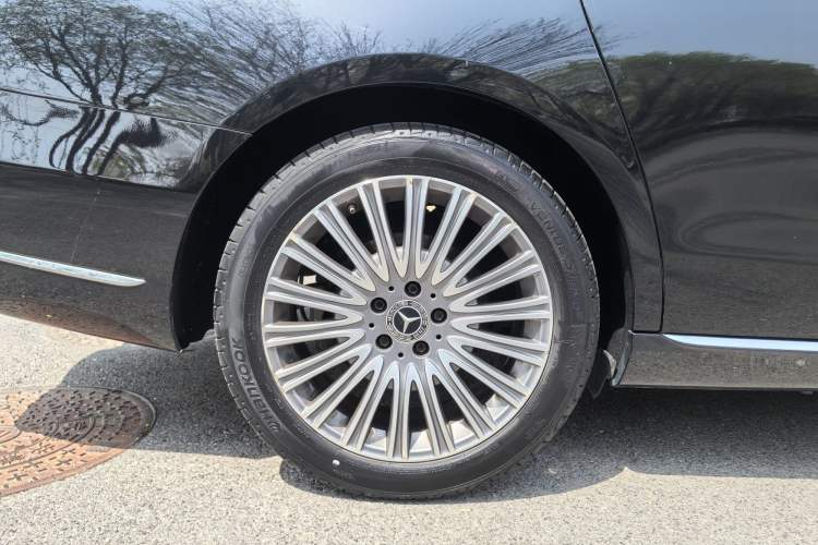 Used Mercedes-Benz E-Class 2020 Restyled E 300 L Exclusive Edition
