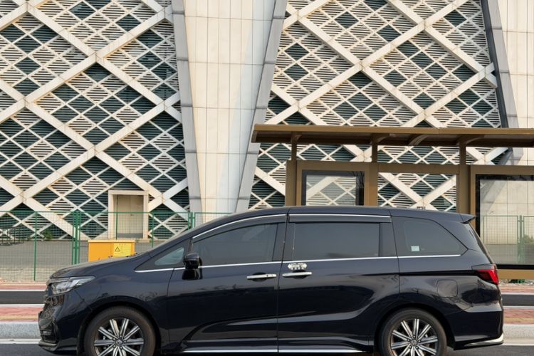 Used Honda Odyssey 2022 2.0L eHEV Sharp Enjoyment Edition Exterior 4