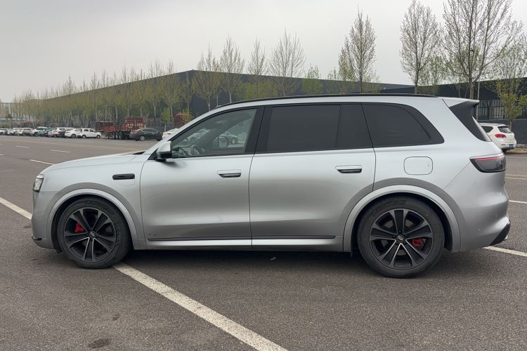 Used Hima AITO M8 2025 Extended-Range Ultra Version 53.4 kWh 5-Seater Edition Exterior 3