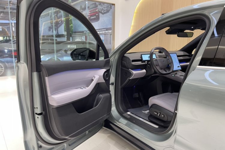 Used Nio EC6 2023 75 kWh
