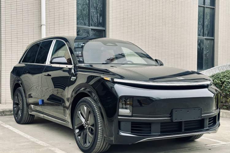 Used Li Auto L8 2023 Air model
