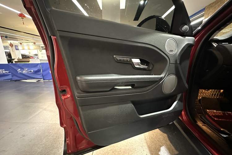 Used Land Rover Range Rover Evoque 2014 2.0T 5-Door Luxury Edition
